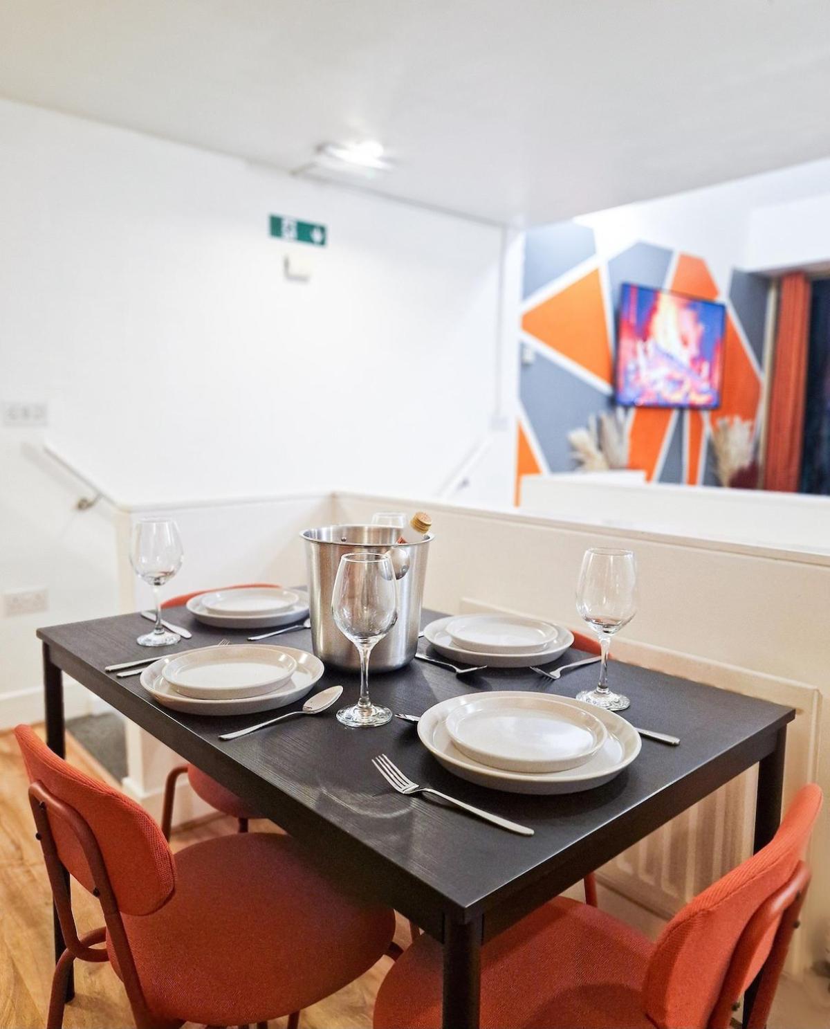 Luxury Waterfront Property With Free Parking Coventry Luaran gambar