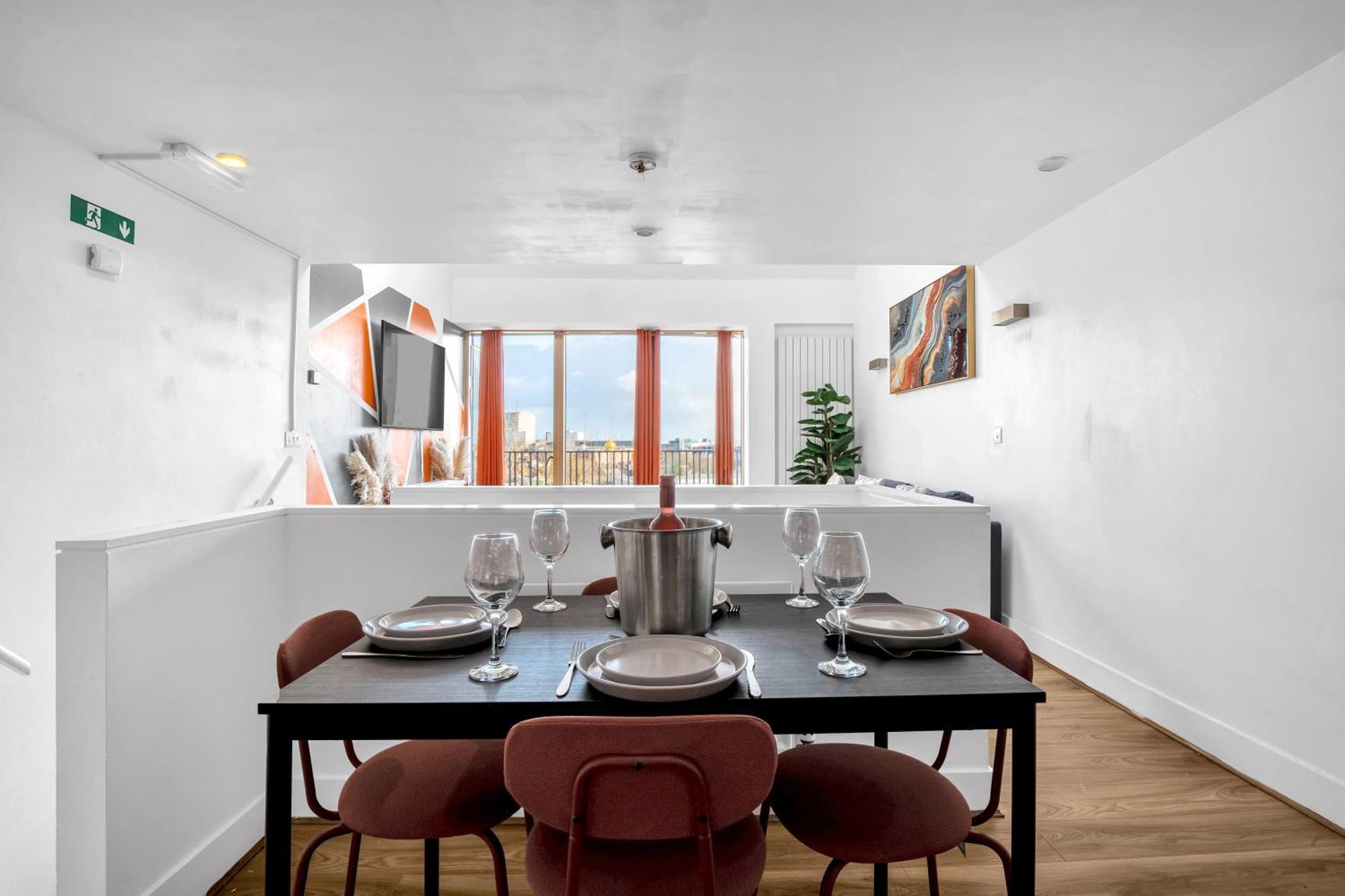 Luxury Waterfront Property With Free Parking Coventry Luaran gambar