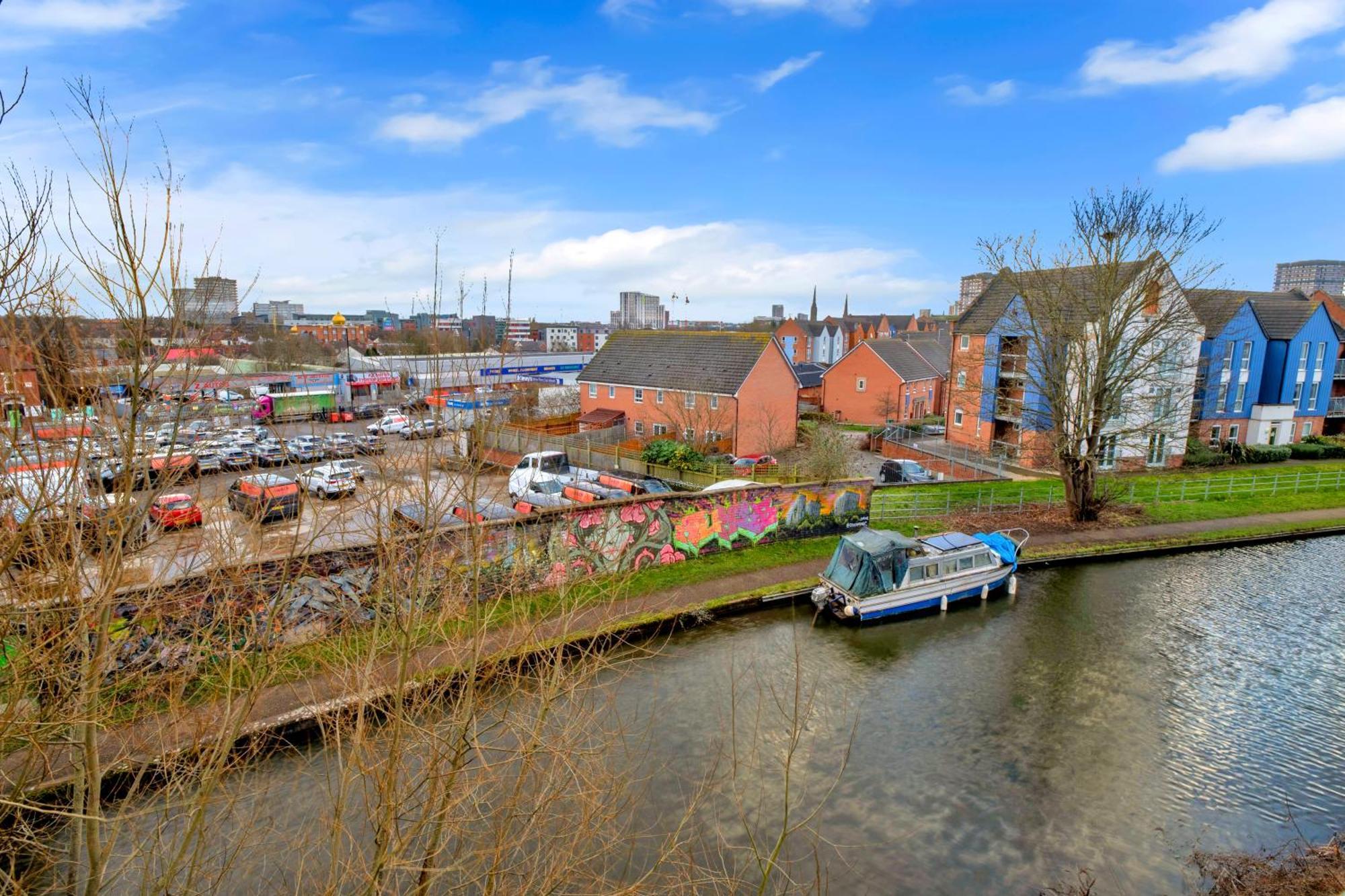 Luxury Waterfront Property With Free Parking Coventry Luaran gambar