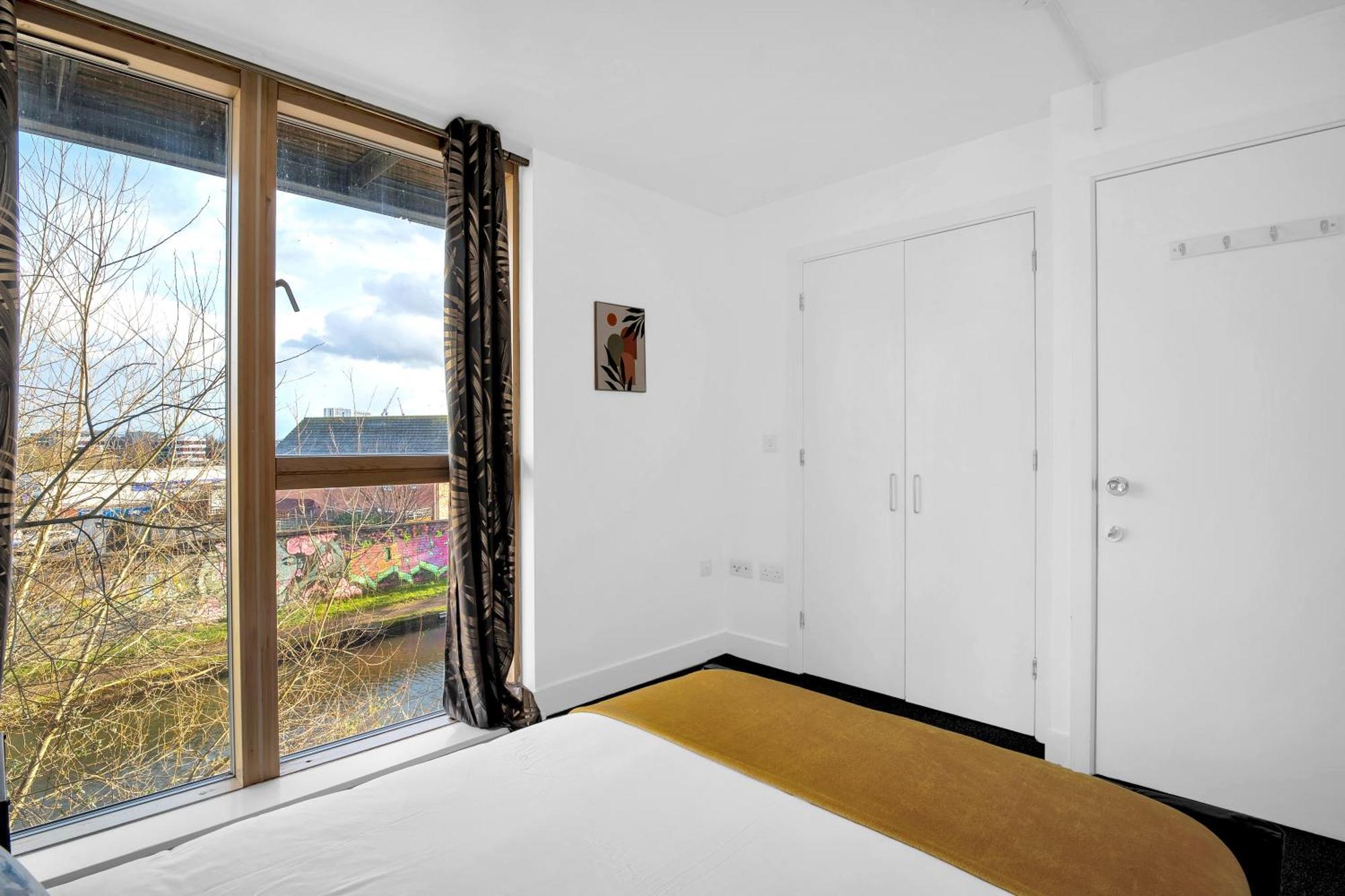 Luxury Waterfront Property With Free Parking Coventry Luaran gambar