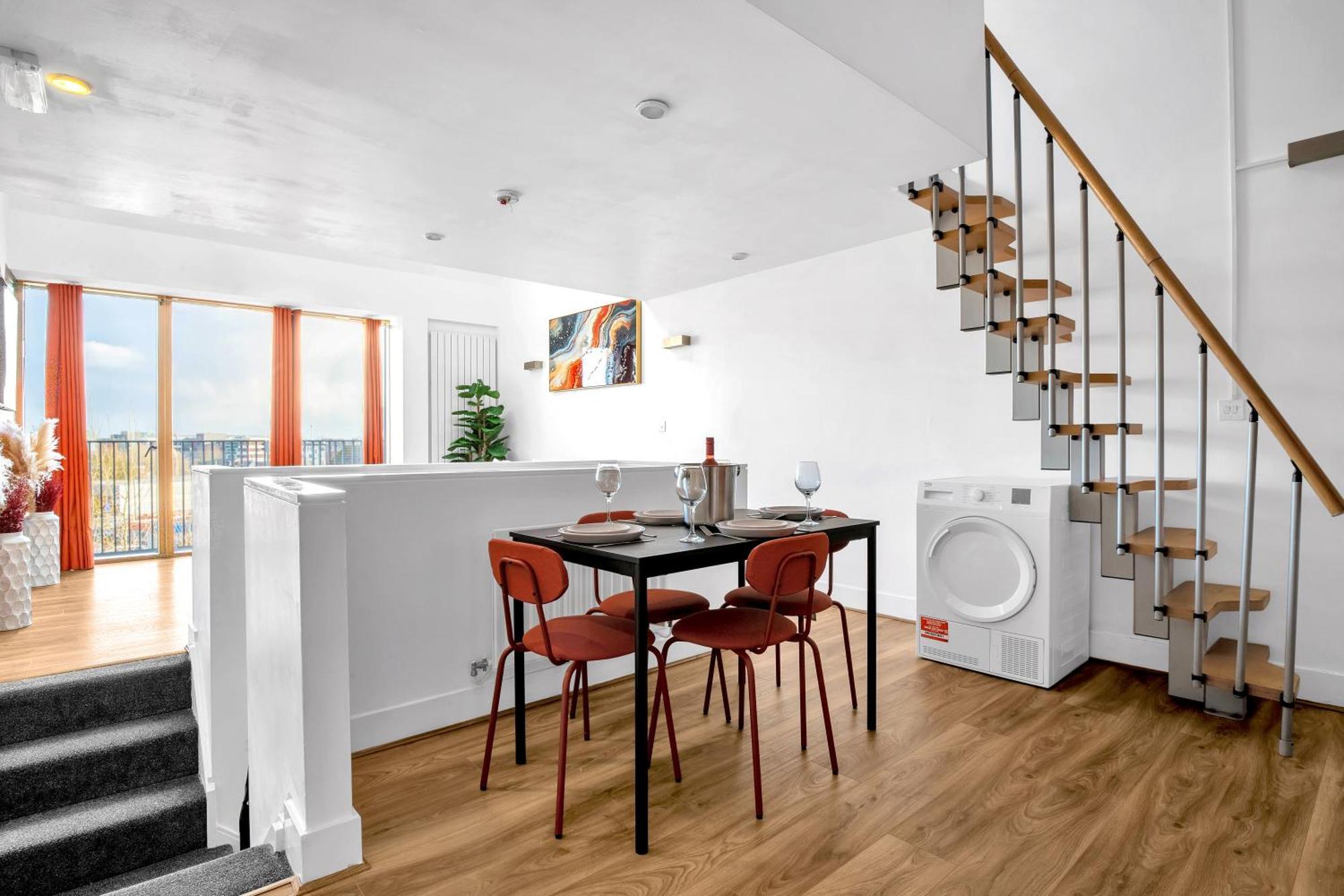 Luxury Waterfront Property With Free Parking Coventry Luaran gambar